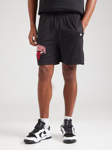 NEW ERA - Loosefit Calças em preto: frente