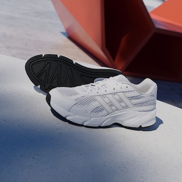 ADIDAS SPORTSWEAR Nizke superge 'Technochaos 2000' | bela barva