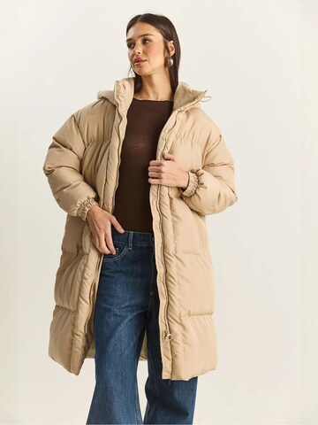 Cappotto di mezza stagione di Bianco Lucci in beige