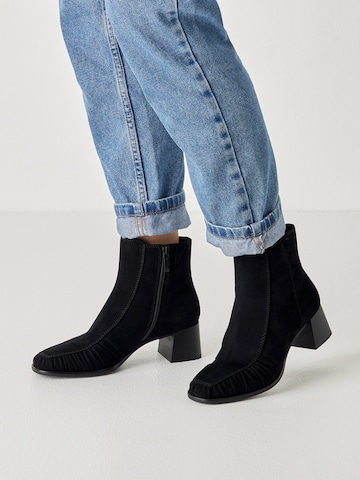 Tamaris Stiefelette in Schwarz