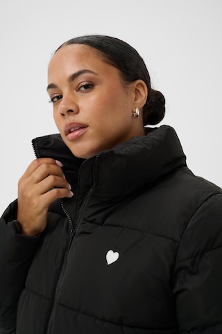 KAFFE CURVE Übergangsjacke in Schwarz