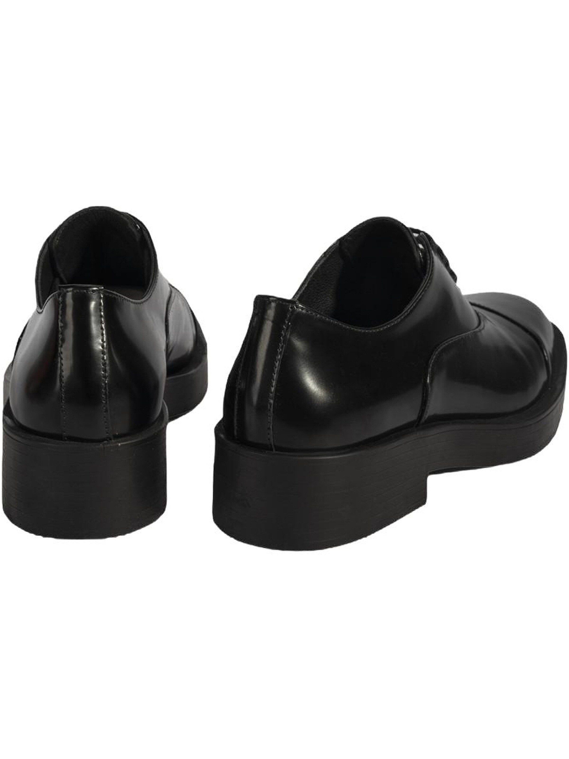 Desa Classic Flats in Black