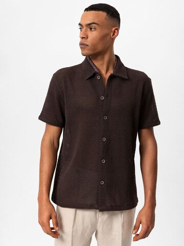 Antioch Comfort fit Koszula w kolorze brązowy