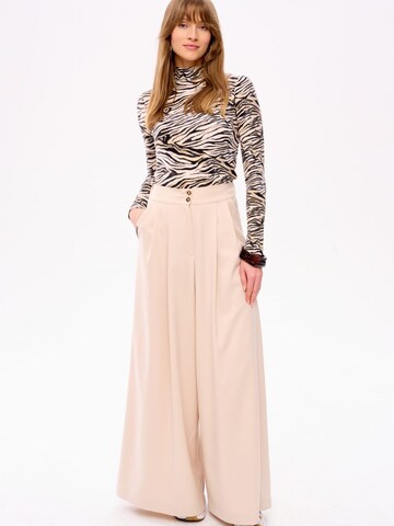 Blue Shadow Wide Leg Hose‌‌ in Beige