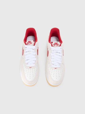 Nike Sportswear Низкие кроссовки 'AIR FORCE 1 '07 LV8' в Белый
