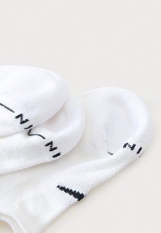 Nike Sportswear - Meias em branco