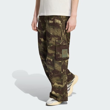 ADIDAS ORIGINALSLoosefit Cargo hlače - zelena boja: prednji dio