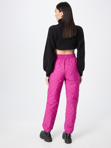 Loosefit Pantaloni 'BERRI' di The Jogg Concept in rosa