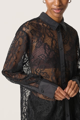 SOAKED IN LUXURY Shirts 'SLNylah' i sort