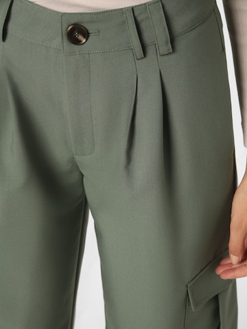 Wide Leg Pantalon à pince Ipuri en vert