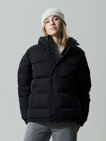 NAME IT Functionele jas 'Myis03' in Zwart: voorkant