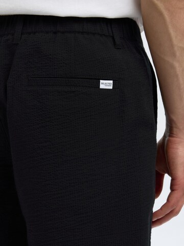 SELECTED HOMME Regular Shorts in Schwarz