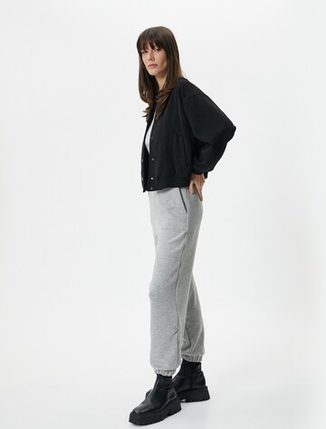 Koton Tapered Broek in Grijs