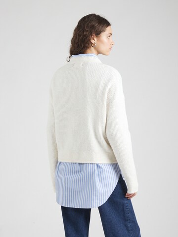 Pull-over 'PCNEMESIO' PIECES en blanc