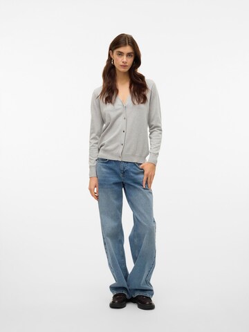 VERO MODA Cardigan 'SILJE' i grå