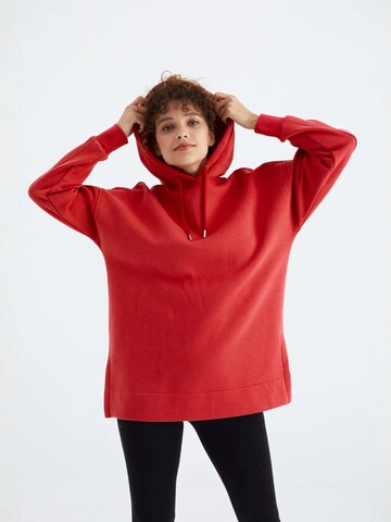 Tommy Life Sweatshirt in Red