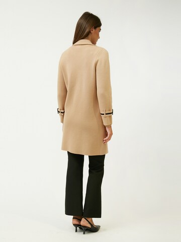Influencer Between-seasons coat in Beige