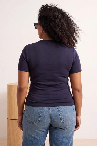 Maglietta di Trendyol Curve in blu