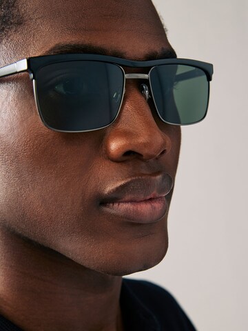 Next - Gafas de sol en negro: frente