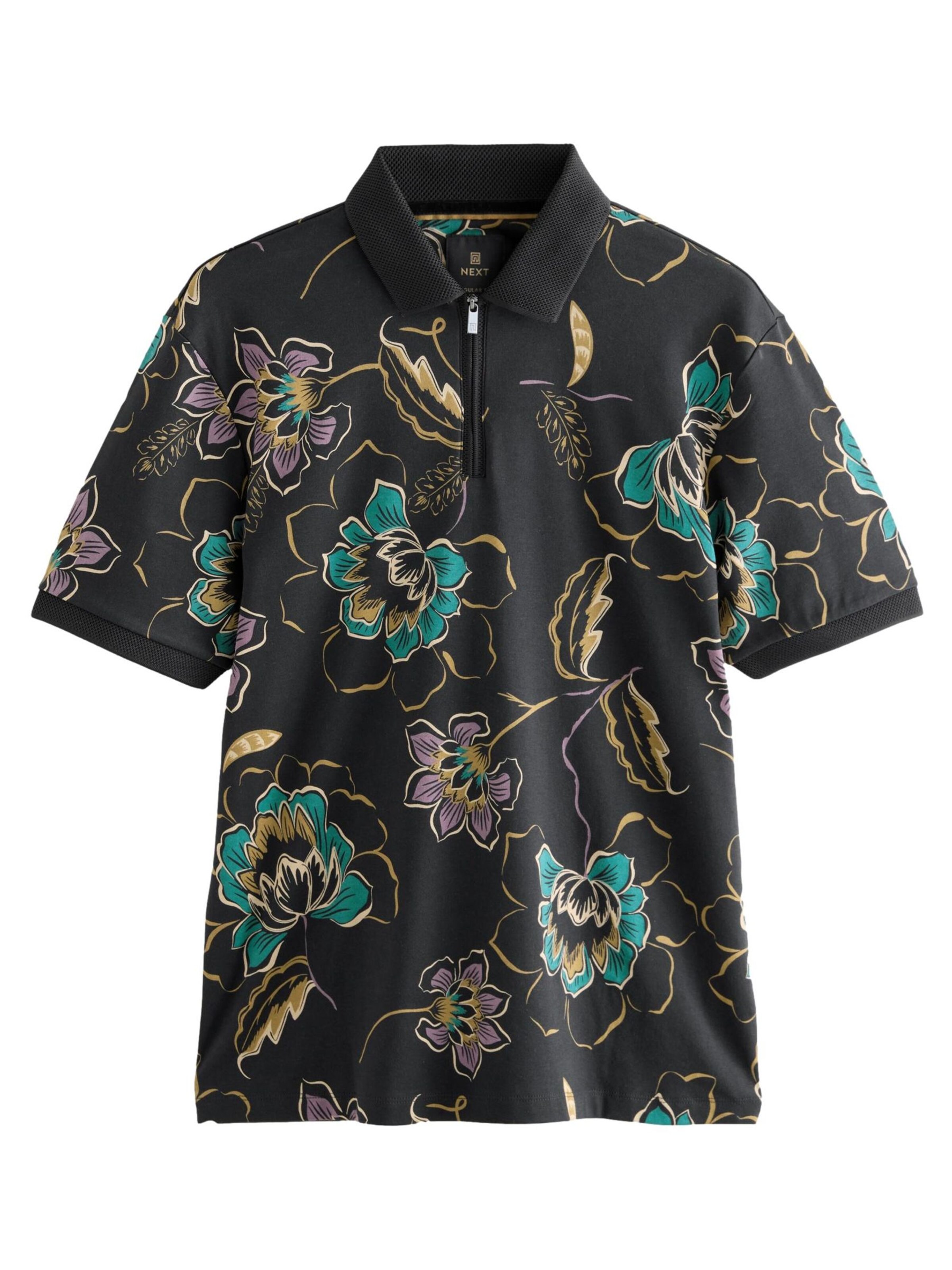 Next Тениска в черно: отпред