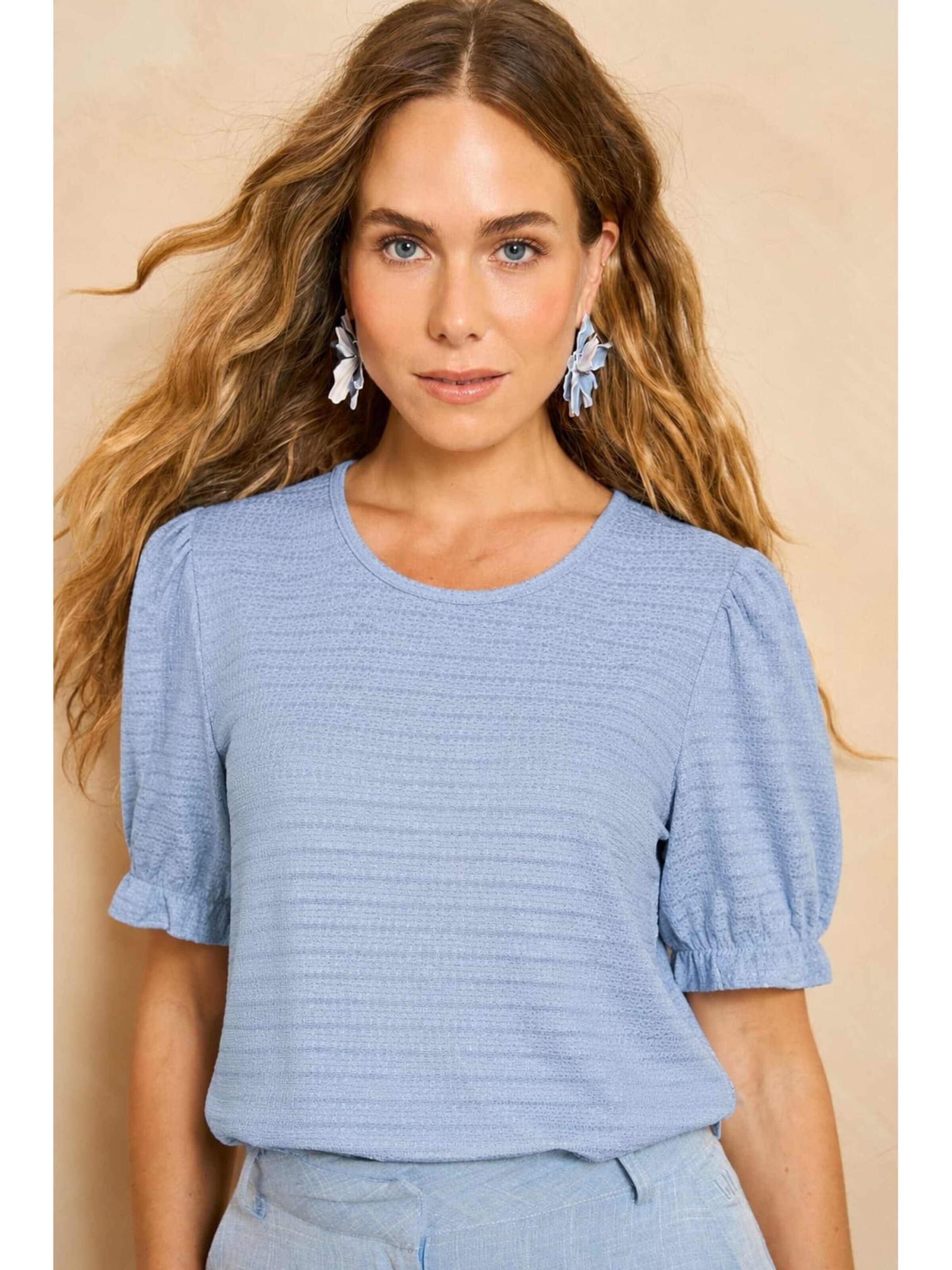 LOFTY MANNER Blouse 'RD10.1 - Top Jules' in Blauw: voorkant