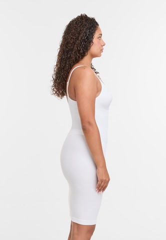 Robe Lykkeland Atelier en blanc