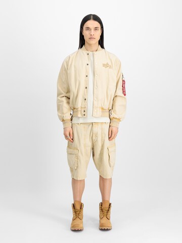 ALPHA INDUSTRIES Демисезонная куртка в Желтый