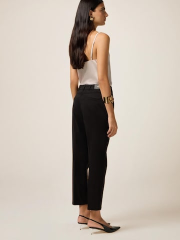 Regular Pantalon oltre en noir