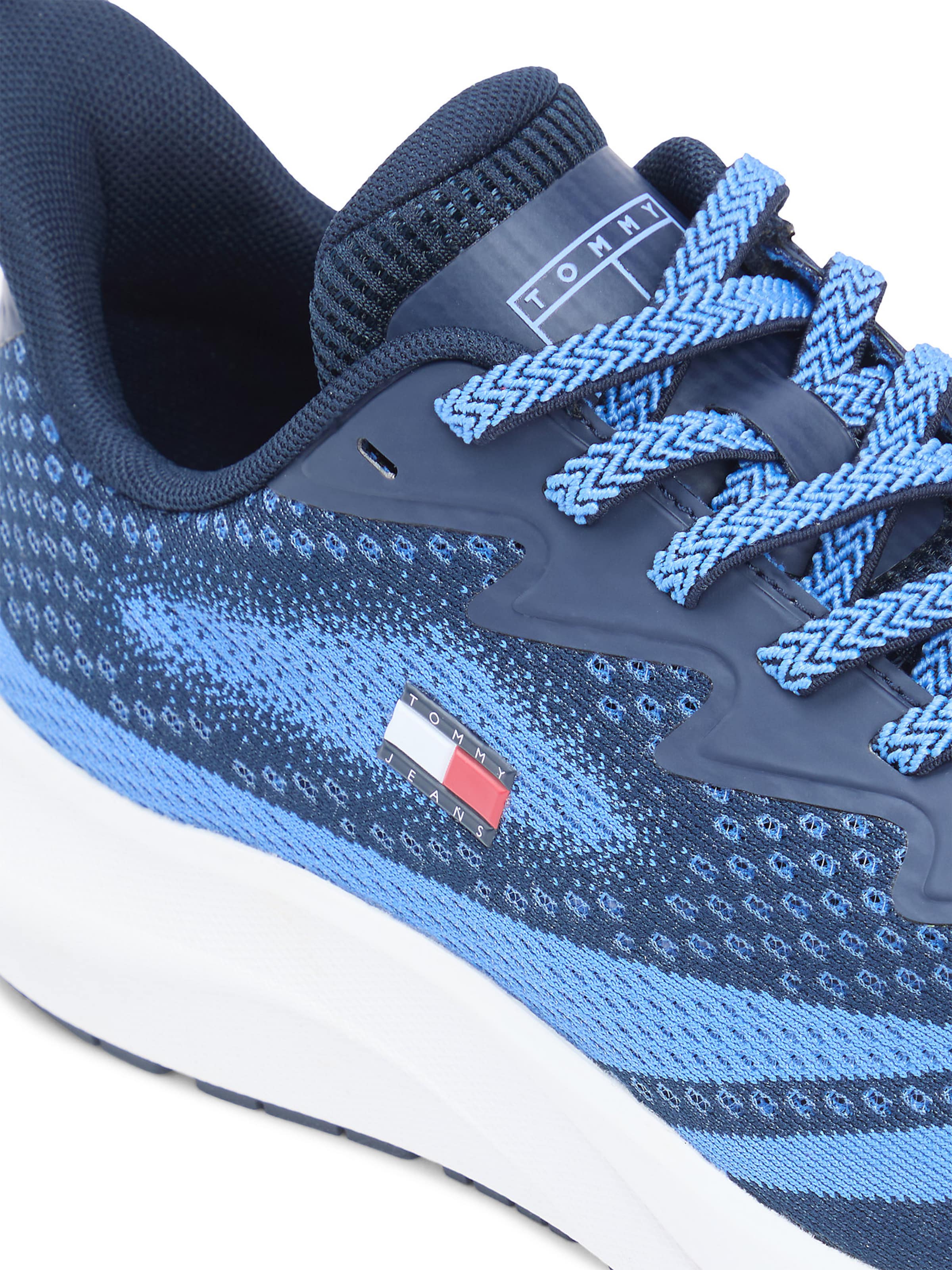 Tommy Jeans Sneaker in Blau
