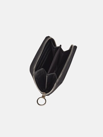 O bag Wallet in Black