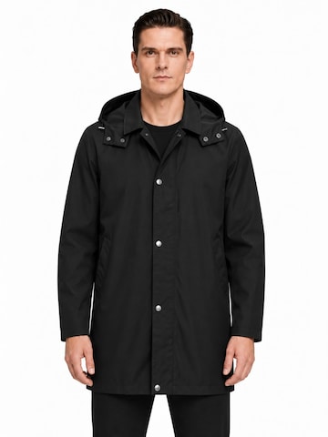ALLTHEMEN Between-Seasons Coat 'Regenstille' in Black: front