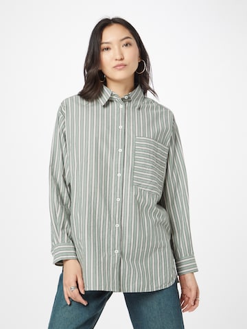 Marc O'Polo DENIM Blouse in Green: front