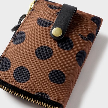 Wouf Case in Brown