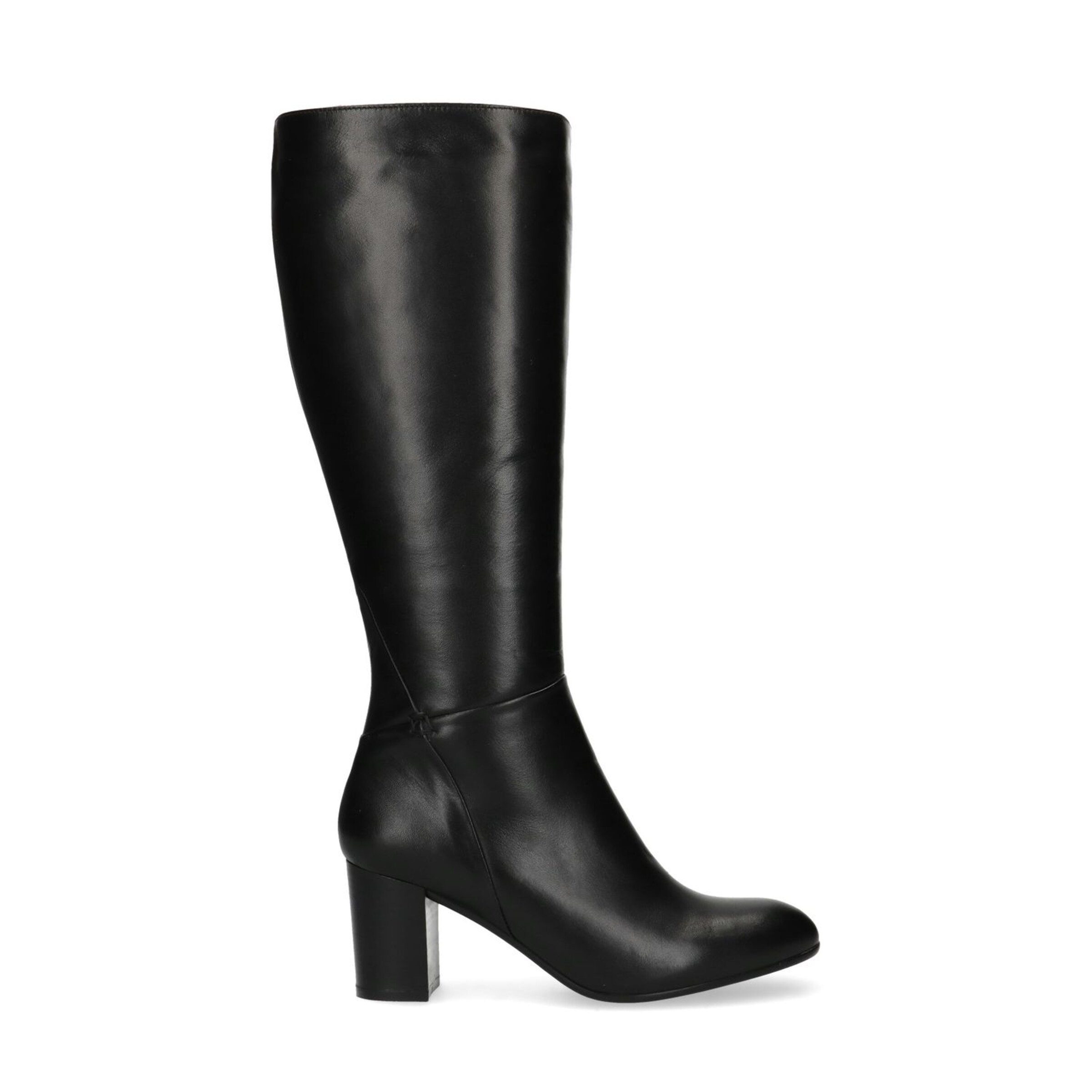 MANFIELD Boots in Black