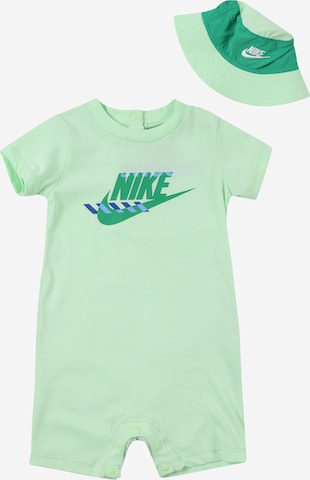 Nike Sportswear Комплект в Зеленый: спереди