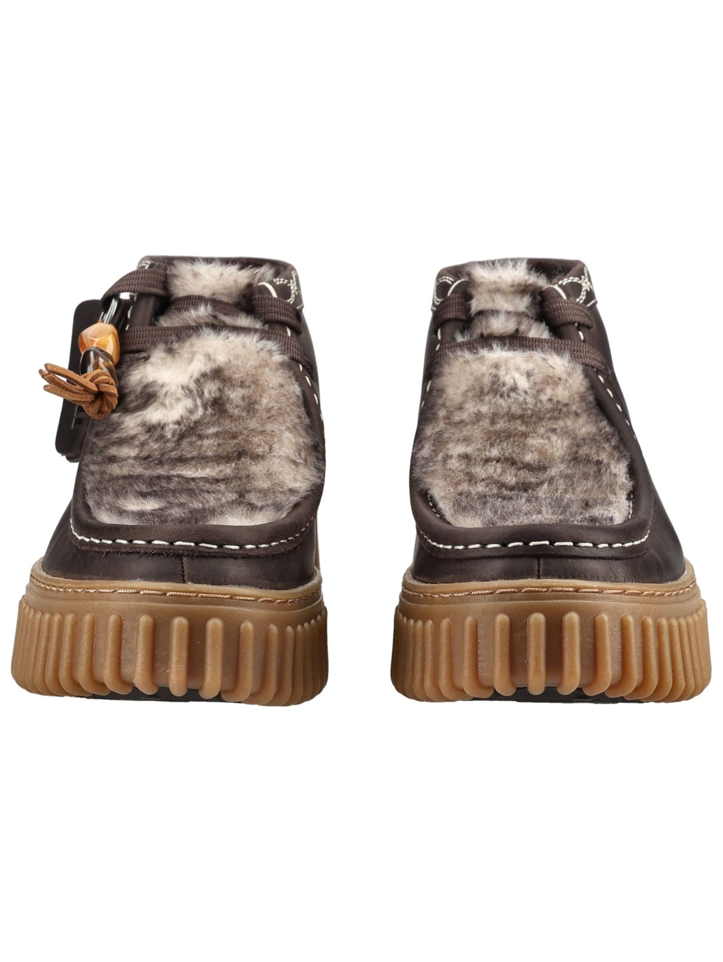 CLARKS Lace-up bootie in Brown