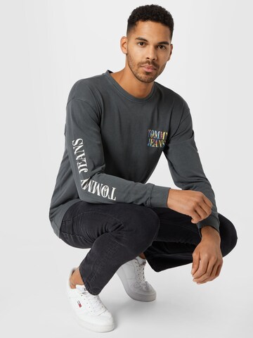 pelēks Tommy Jeans T-Krekls 'Peace And Love'