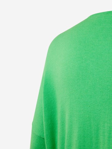 ONLY Carmakoma Sweter 'IBI' w kolorze zielony
