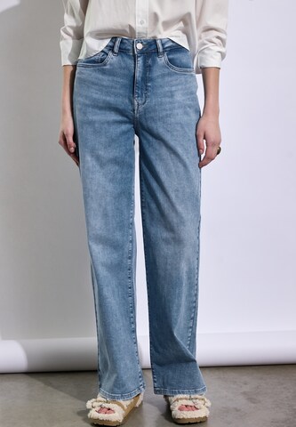Street One Studio Loose fit Jeans in Blue: front