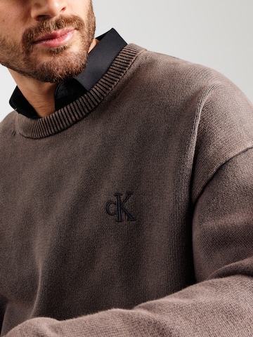 Pull-over Calvin Klein Jeans en marron