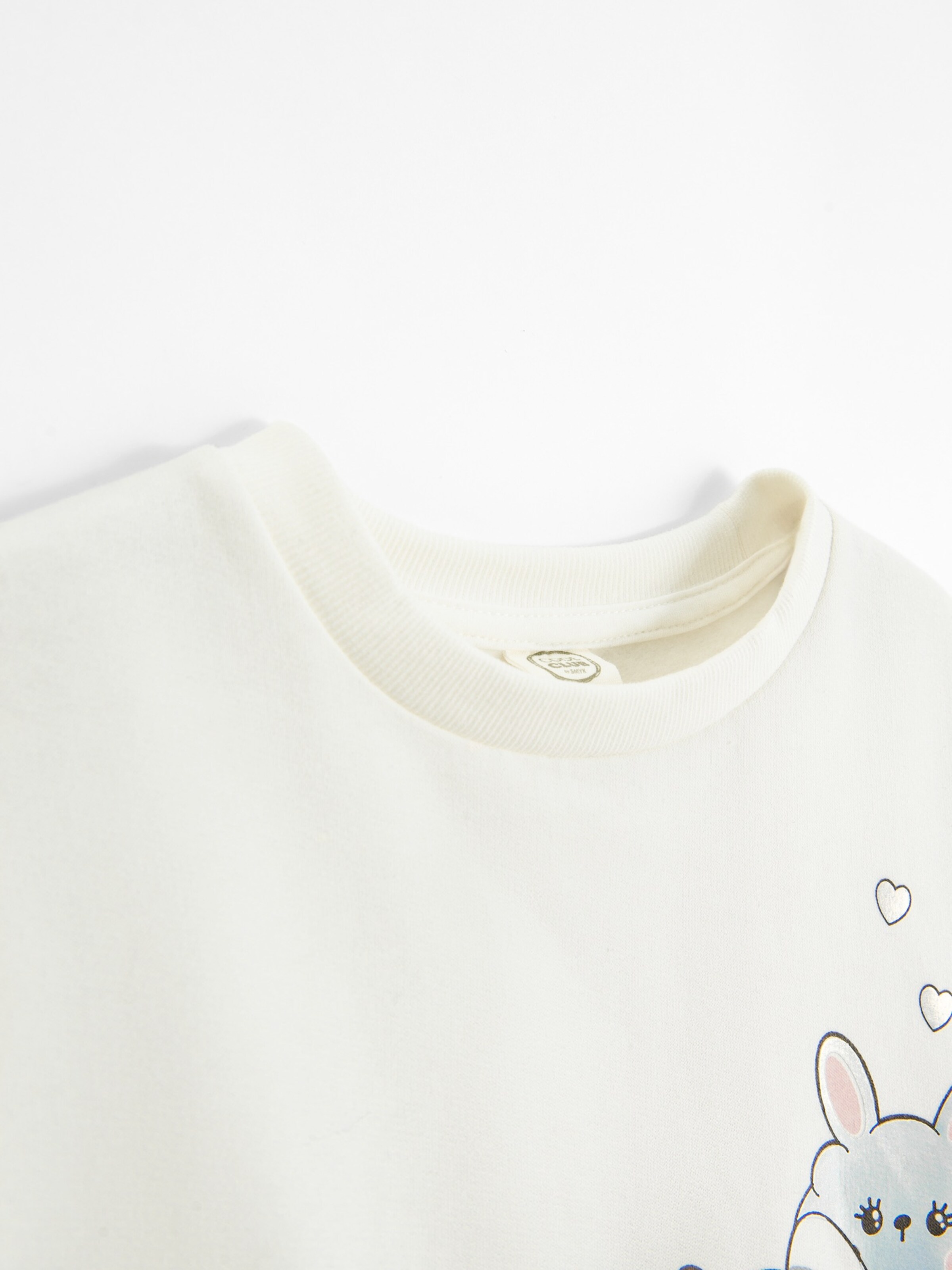 Cool Club Collegepaita värissä valkoinen