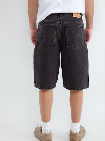 BALMOHK Loosefit Jeans 'PABLO' i sort