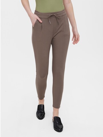 Tapered Pantaloni cutați 'Eva' de la VERO MODA pe gri: față