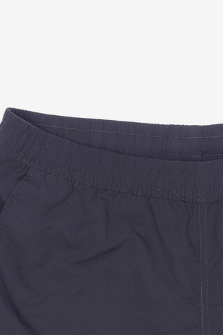 Reserved Shorts 34 in Grau