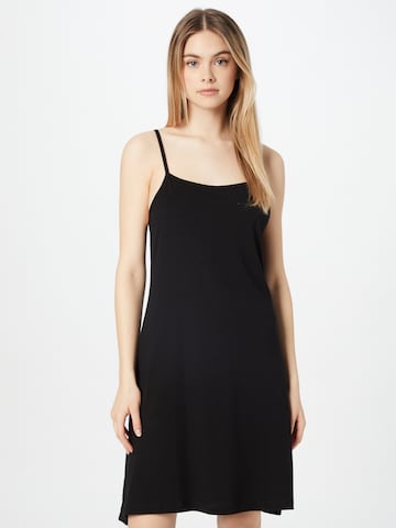 Rochie de la Degree pe negru: față