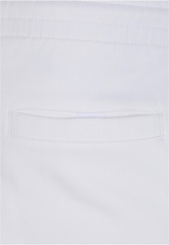 Tapered Pantaloni di Urban Classics in bianco