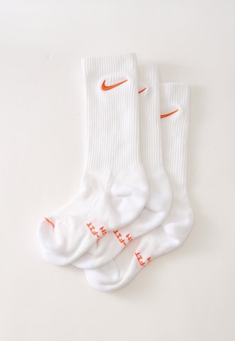 Nike Sportswear Socken 'Everyday' in Weiß: Vorderseite