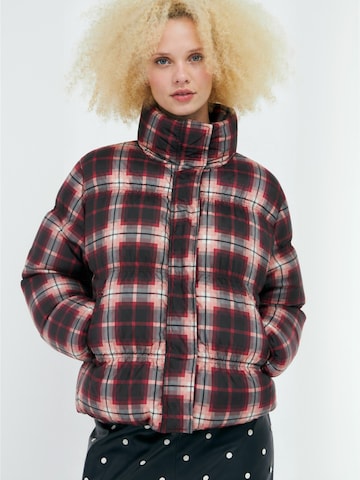 Veste d’hiver ' Valenciacras ' Crās en rouge : devant