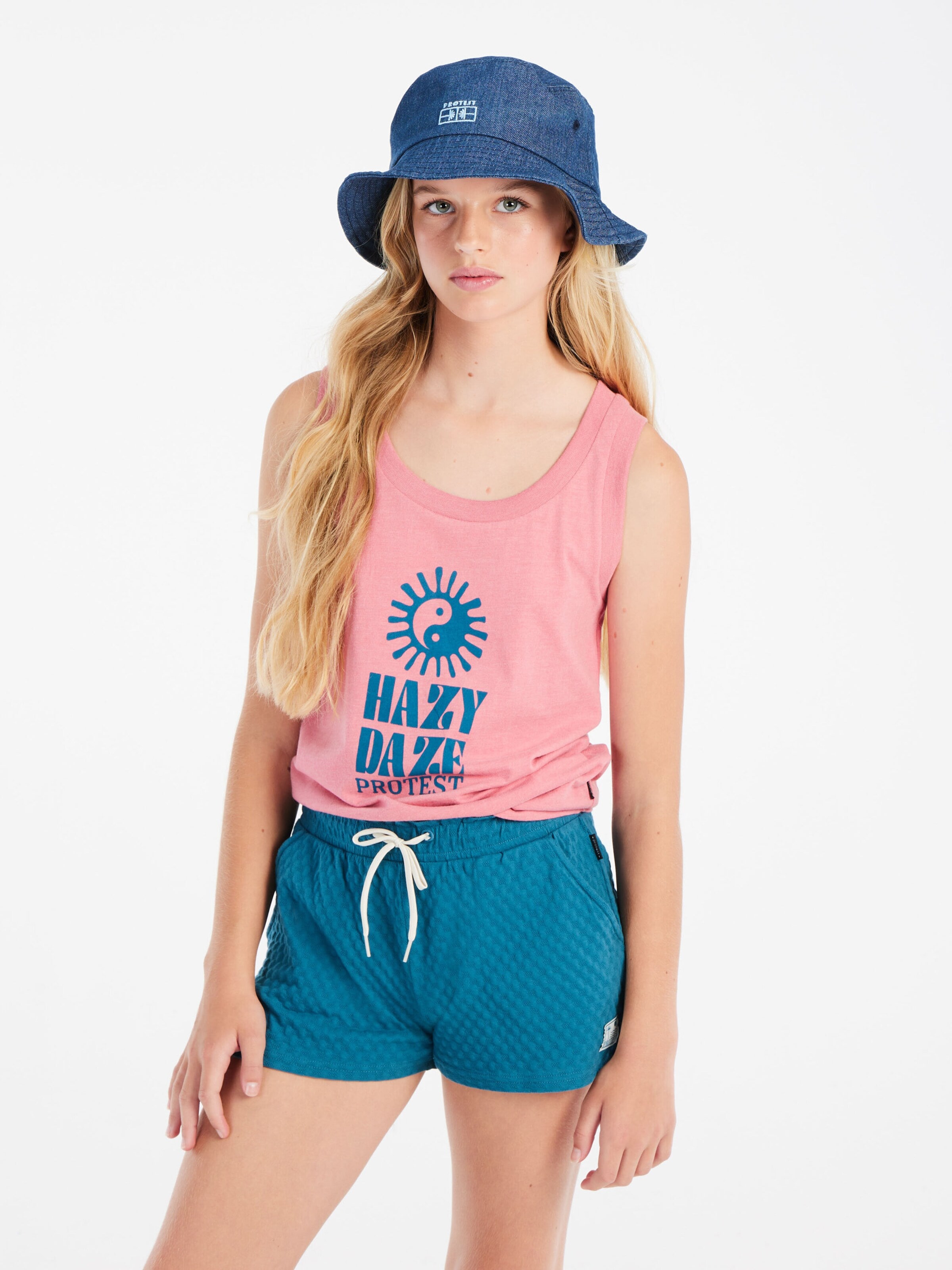 PROTEST Shirt 'PRTAdori JR' in Roze: voorkant