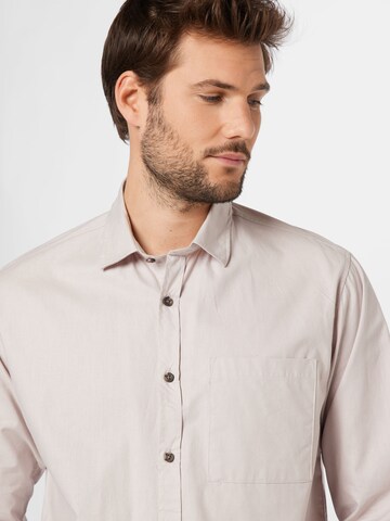 Trendyol - Ajuste regular Camisa en beige